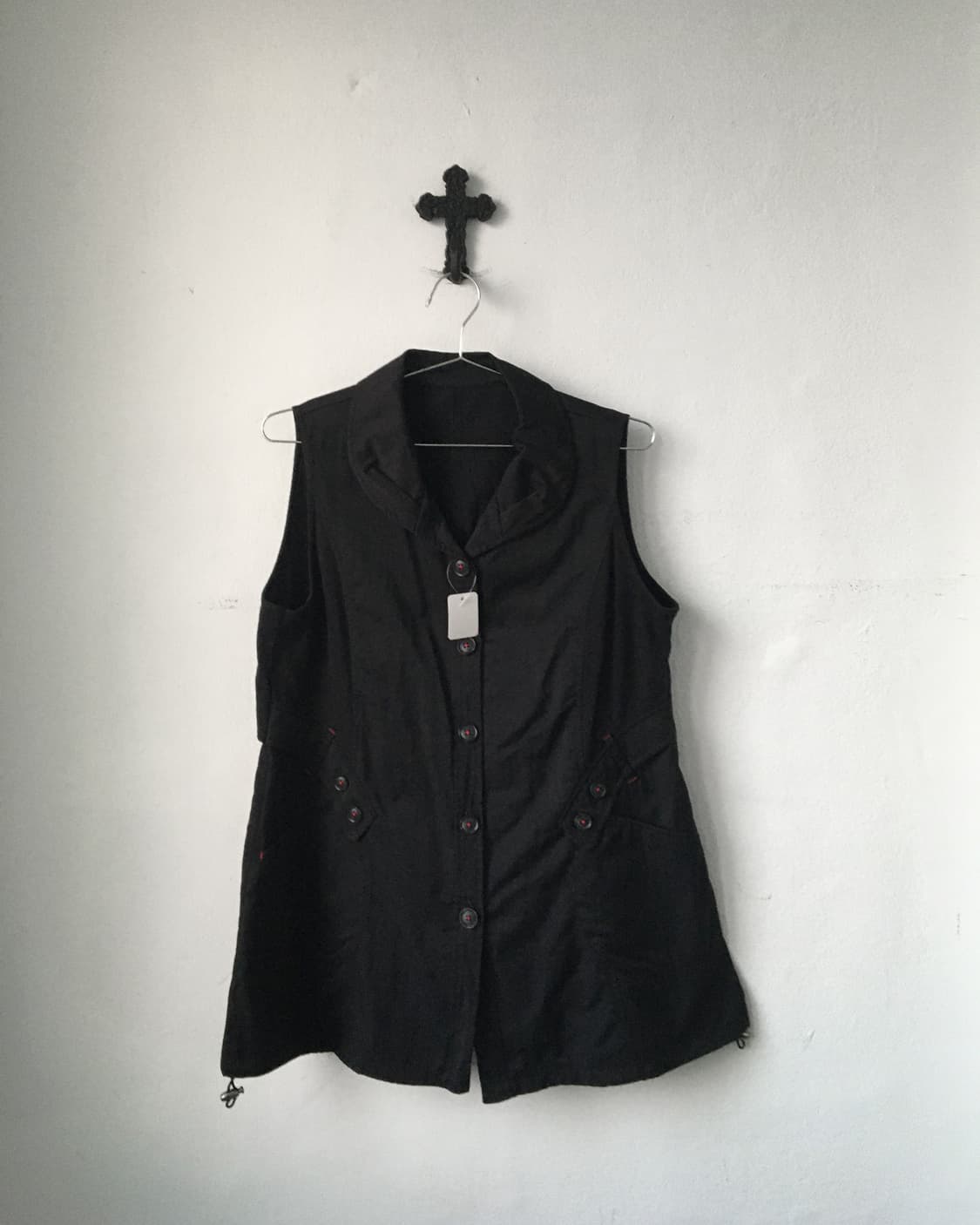 Button point vest onepiece 상품이미지1