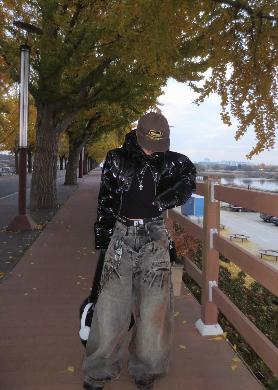 🖤 크롭 패딩 자켓 / 글로시 타입 상품이미지4