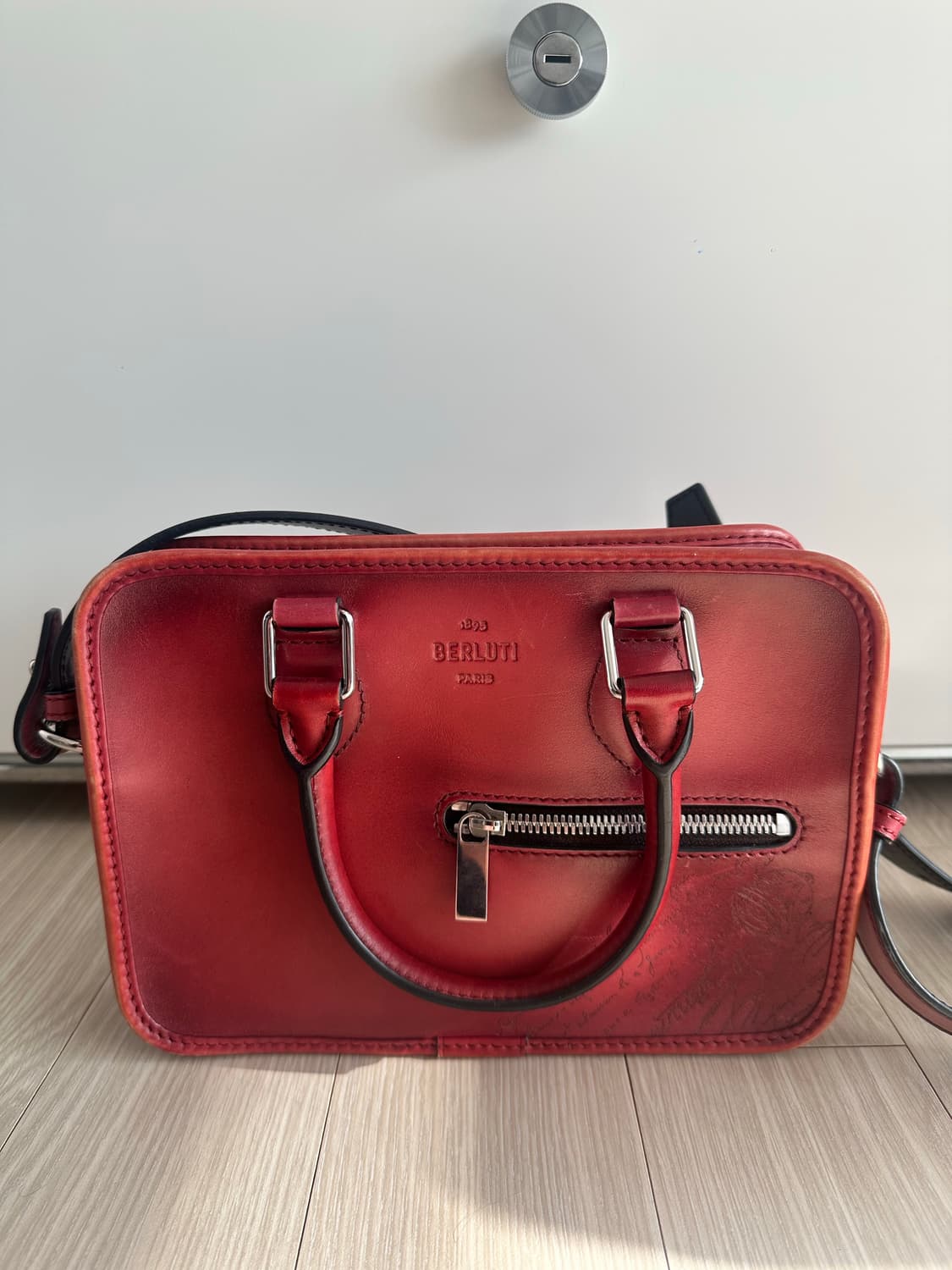 벨루티 원주르 메신저백 상품이미지3