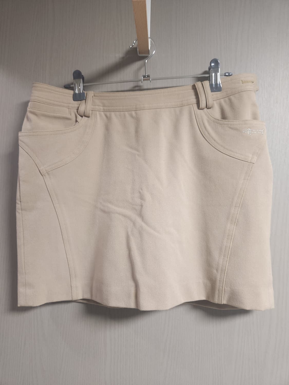 루이까스텔 골프 일자 스커트, 27~28 상품이미지1