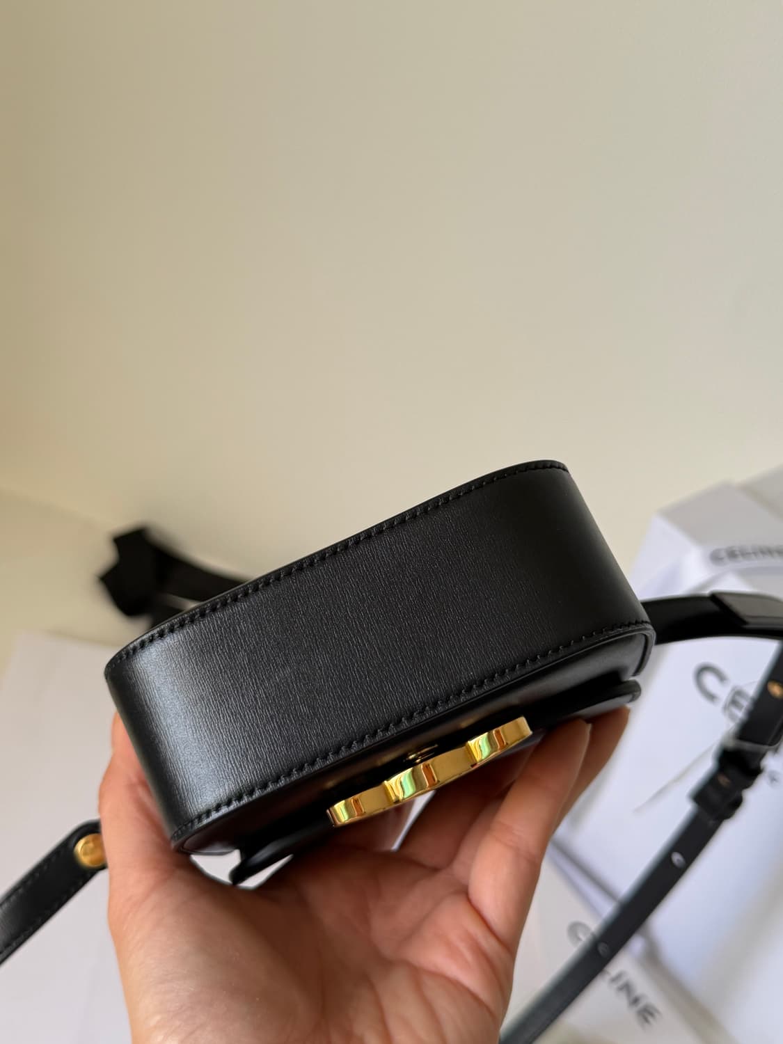 셀린느 트리오페 미니백 블랙 전시급 상품 상품이미지4