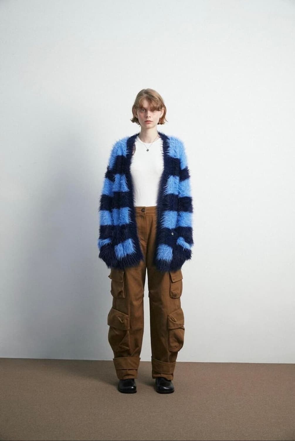 유니섹스 오버사이즈 헤어리 스트라이프 가디건 블루네이비 상품이미지2