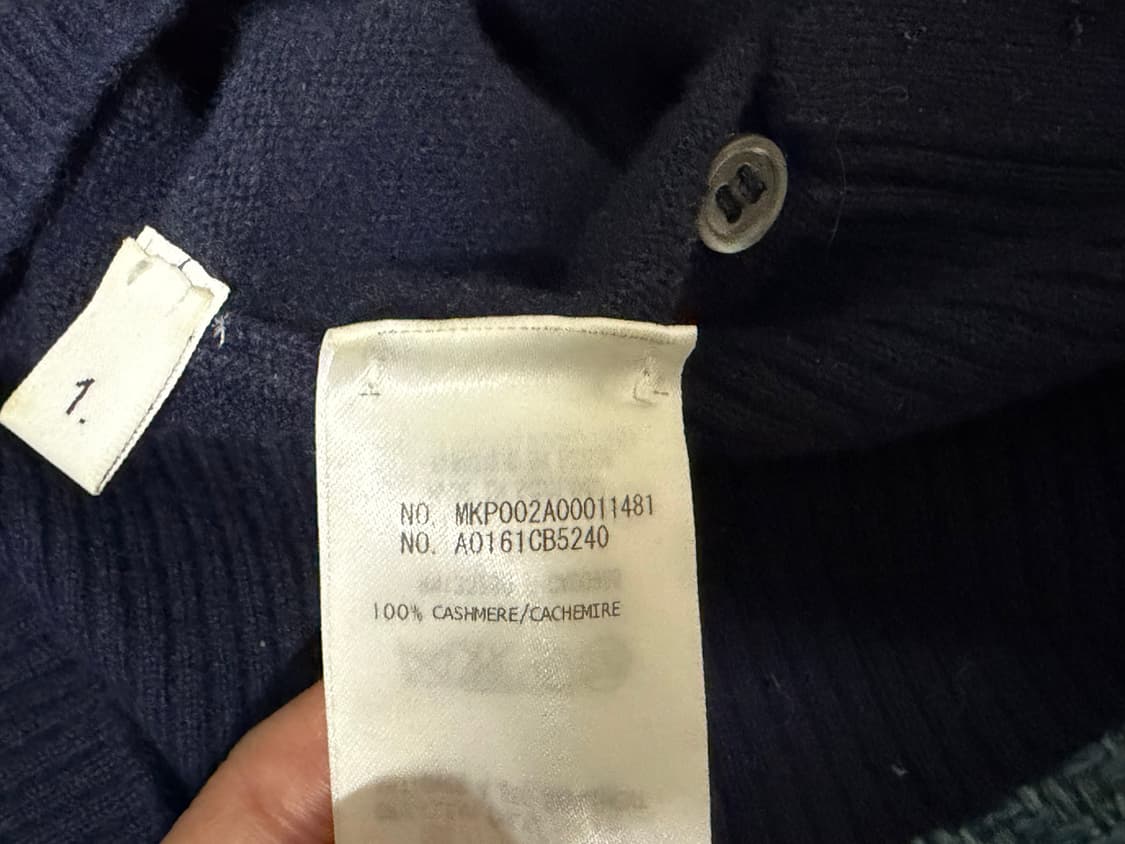 톰브라운 네이비 사선완장 캐시미어 반팔 카라니트  1사이즈. 꼭 구매하실 상품이미지8