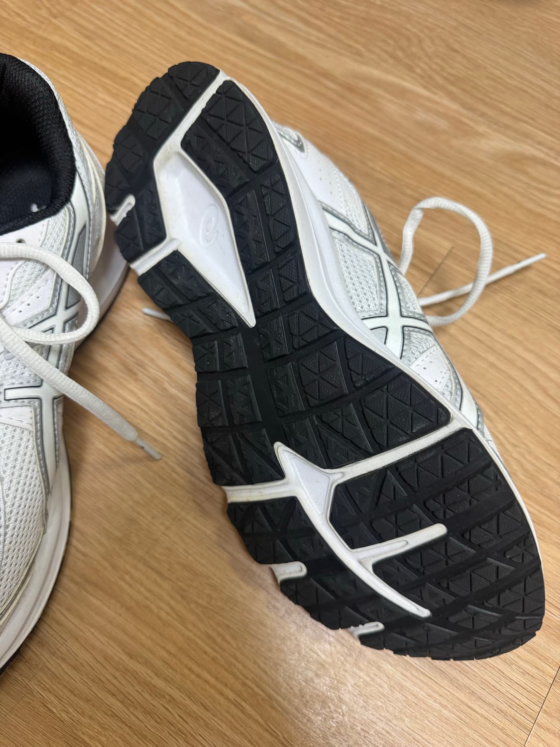 아식스 조그 100 S 화이트 - 2E 와이드 상품이미지2