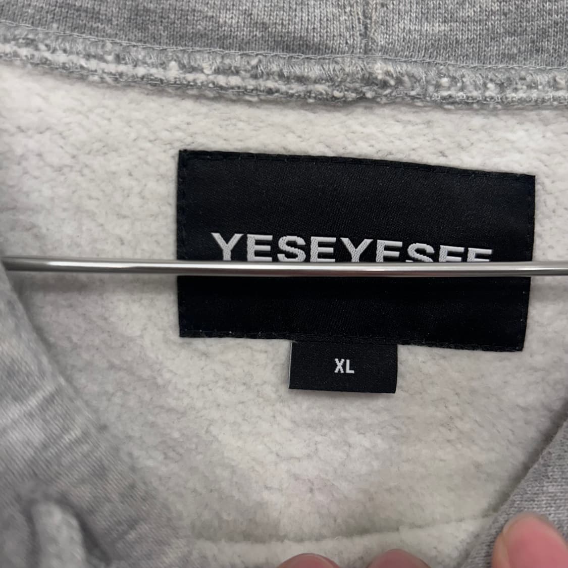 예스아이씨 울프 프린팅 오버핏 코튼 후드티 상품이미지3