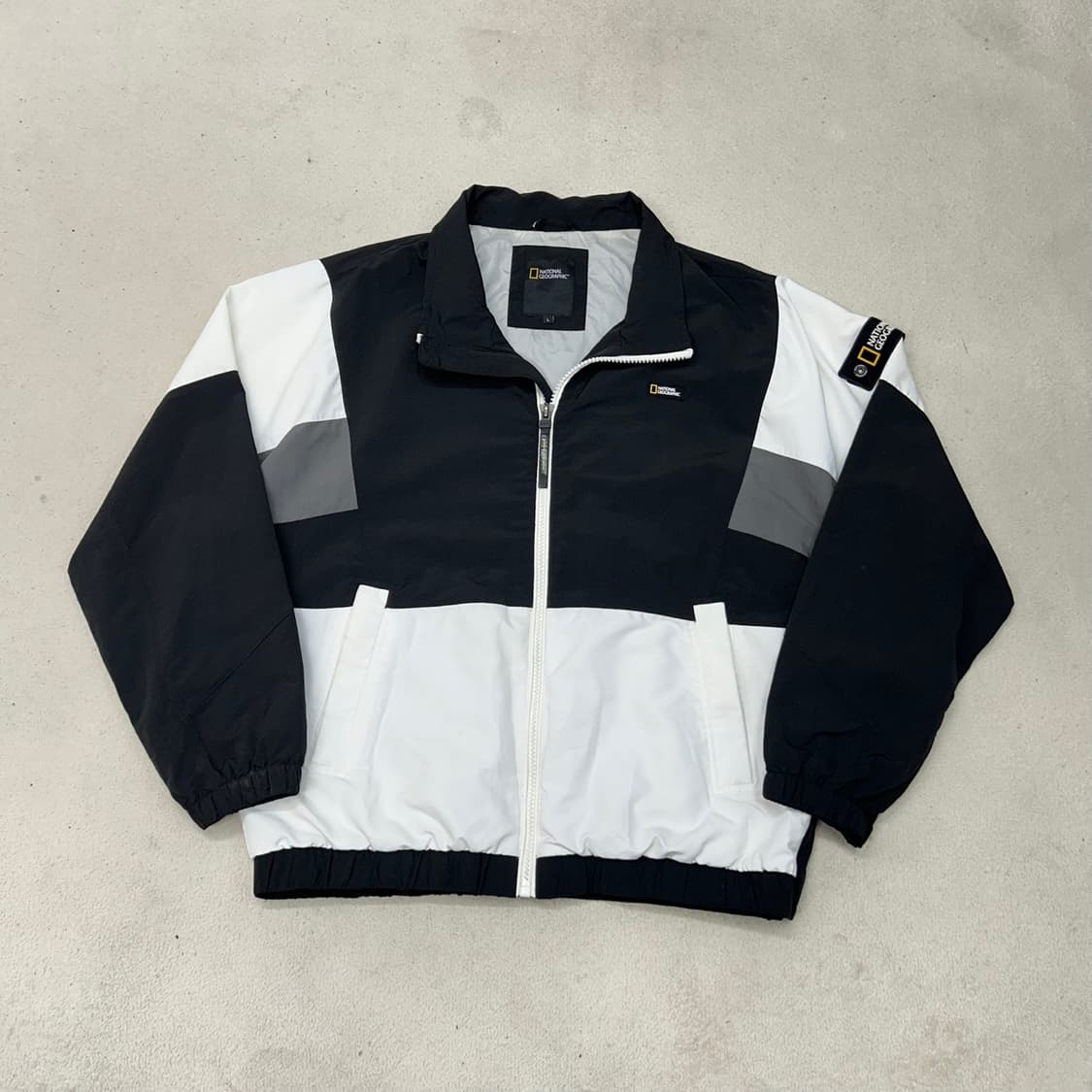 내셔널지오그래픽 바람막이 상품이미지1