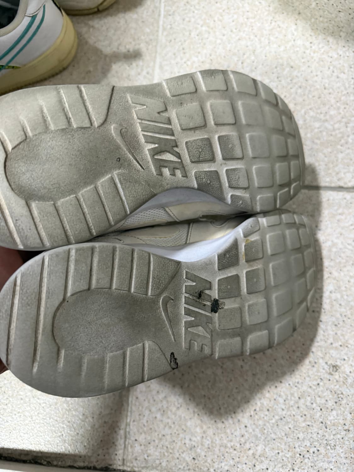 나이키 러닝화 280 상품이미지5