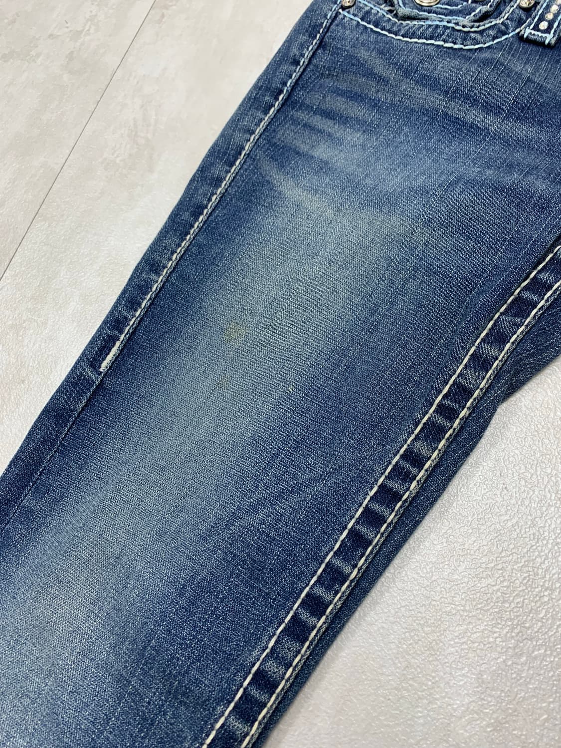 트루릴리전 큐빅 디테일 로우라이즈 데님 팬츠 #32 상품이미지6