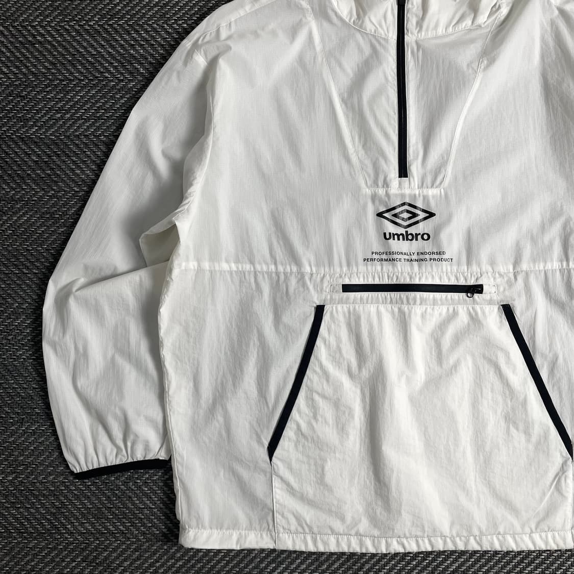 엄브로 빅로고 나일론 아노락 웜업 y 3228 상품이미지4