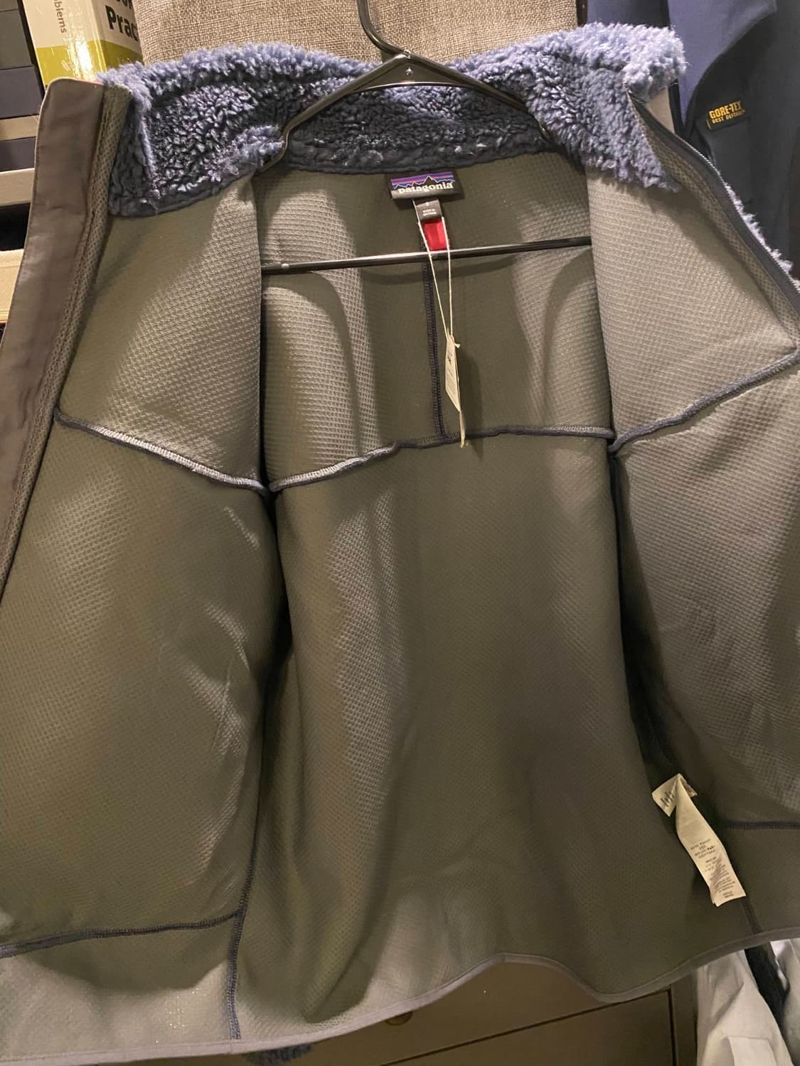 20s 파타고니아 레트로-X 네이비/레드 상품이미지2