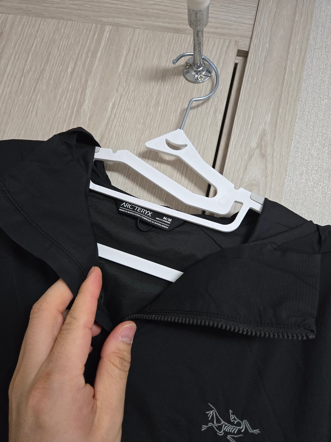 아크테릭스 아톰sl 블랙 M사이즈 판매 상품이미지4