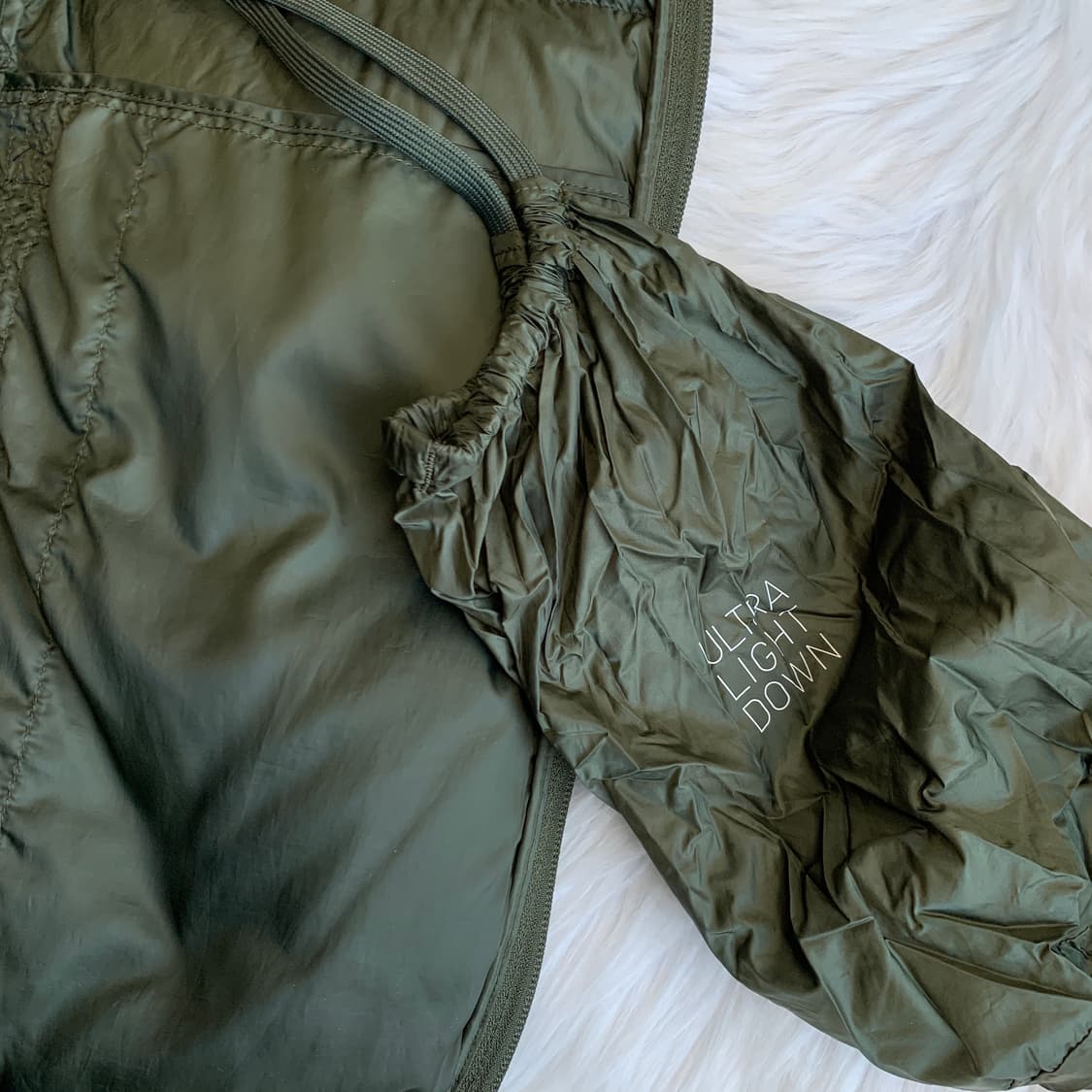 유니클로 울트라 라이트다운 볼륨 패딩 1775 상품이미지7