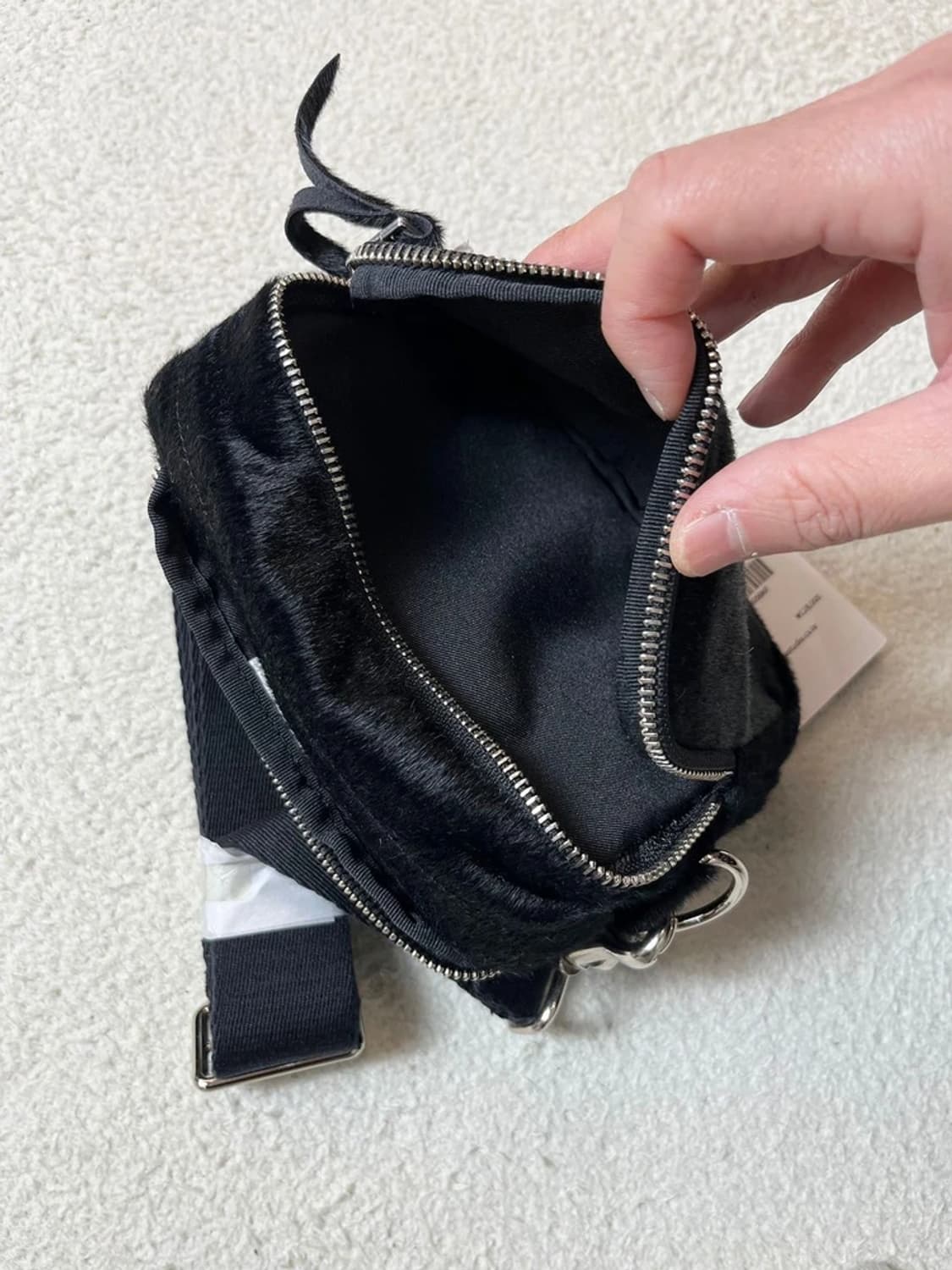 비바스튜디오 20AW 카프 레더 송치 미니 크로스백 A1693 상품이미지6