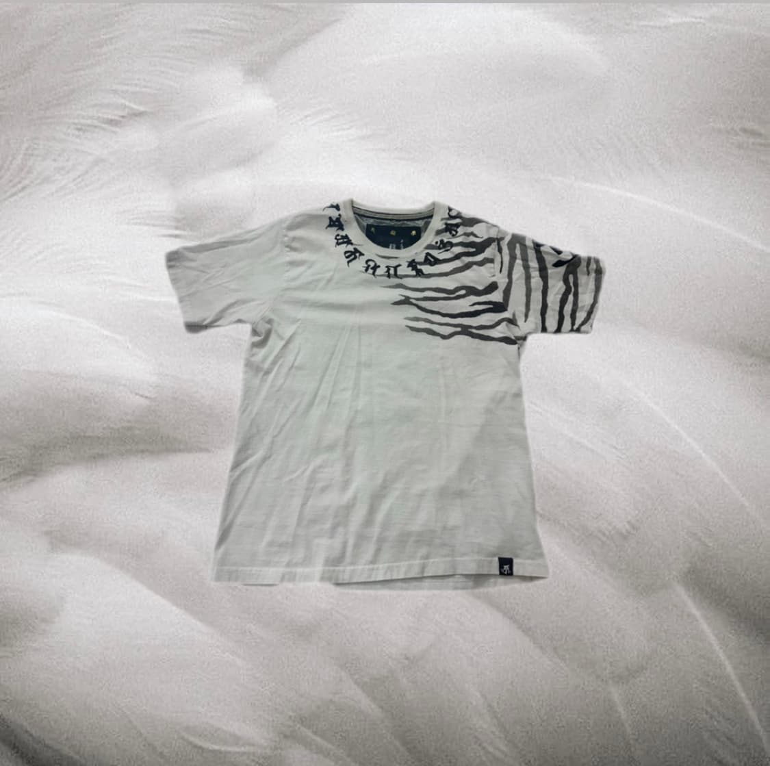 Vtg oriental t-shirt 오리엔탈 반팔 상품이미지2