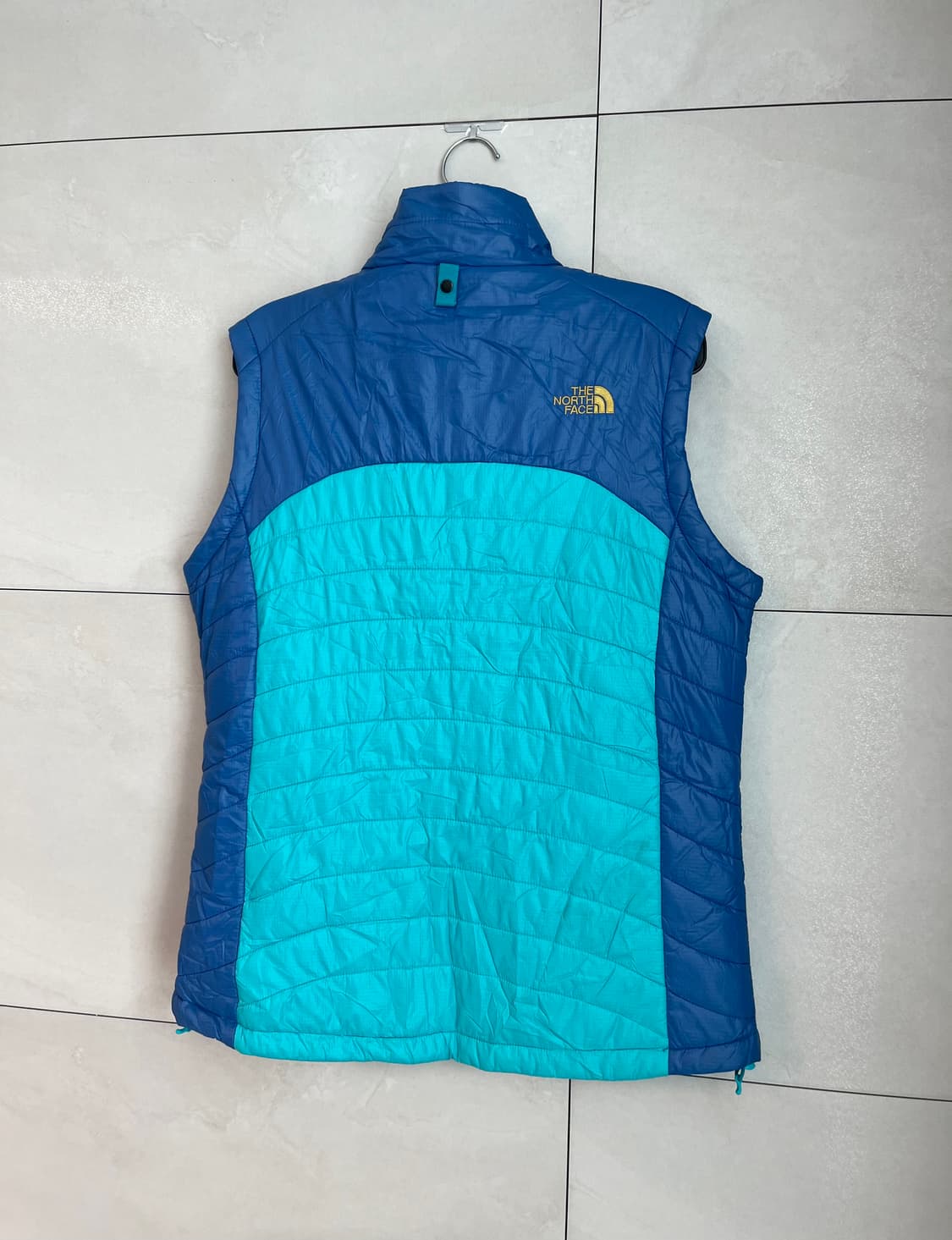 노스페이스 여성 블루/민트 경량 패딩 조끼 [95] 상품이미지4