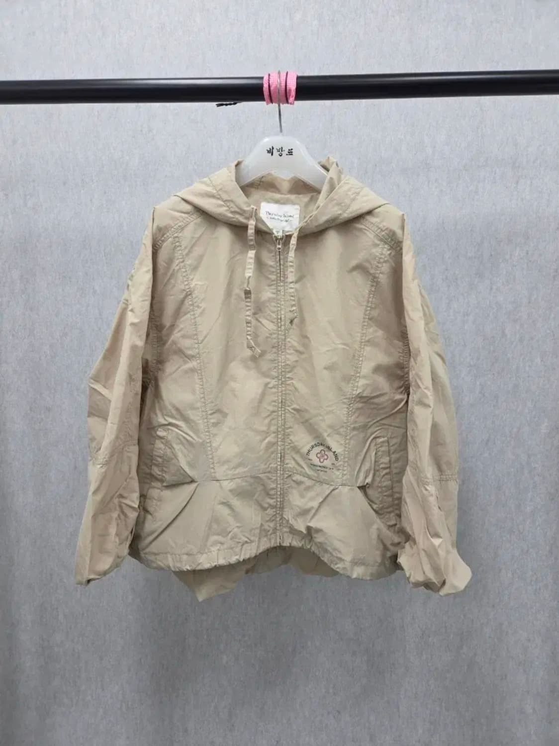 여성 S 써스데이아일랜드 후드 바람막이 상품이미지1