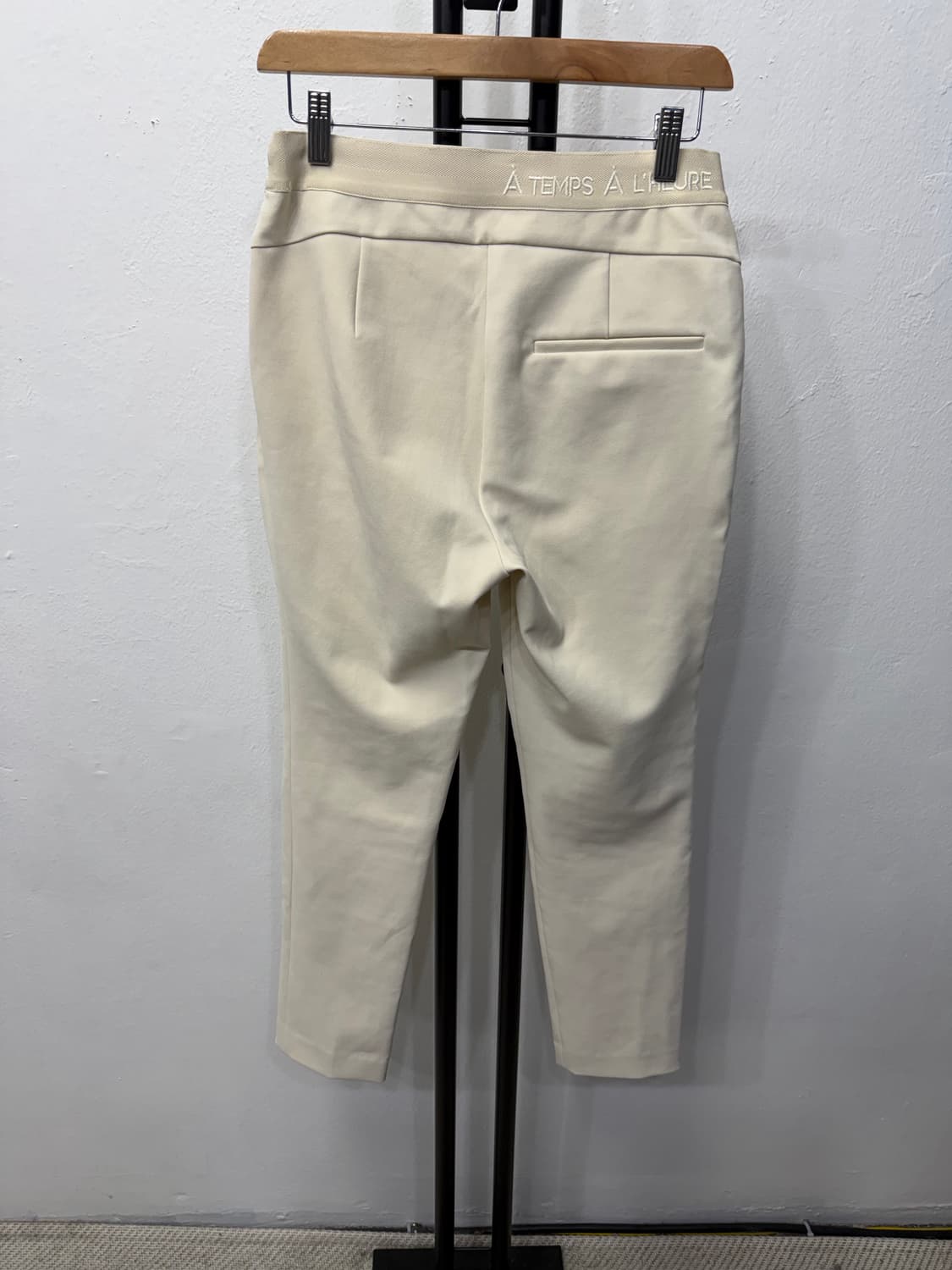 정품) TIME 타임1993 자수 아이보리 슬랙스 밴딩바지 64 상품이미지3