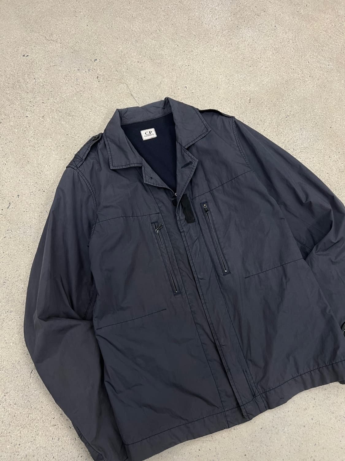 CP컴퍼니 시계창 렌즈와펜 나일론 자켓 상품이미지3