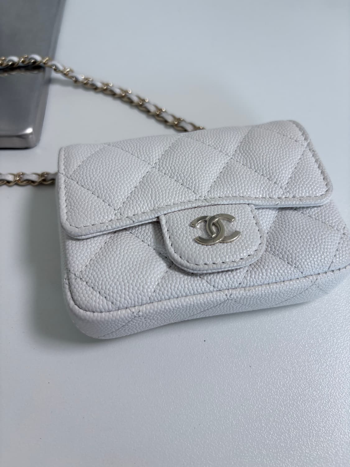 샤넬 캐비어 화이트 체인 벨트백 (내장칩버전) 상품이미지6