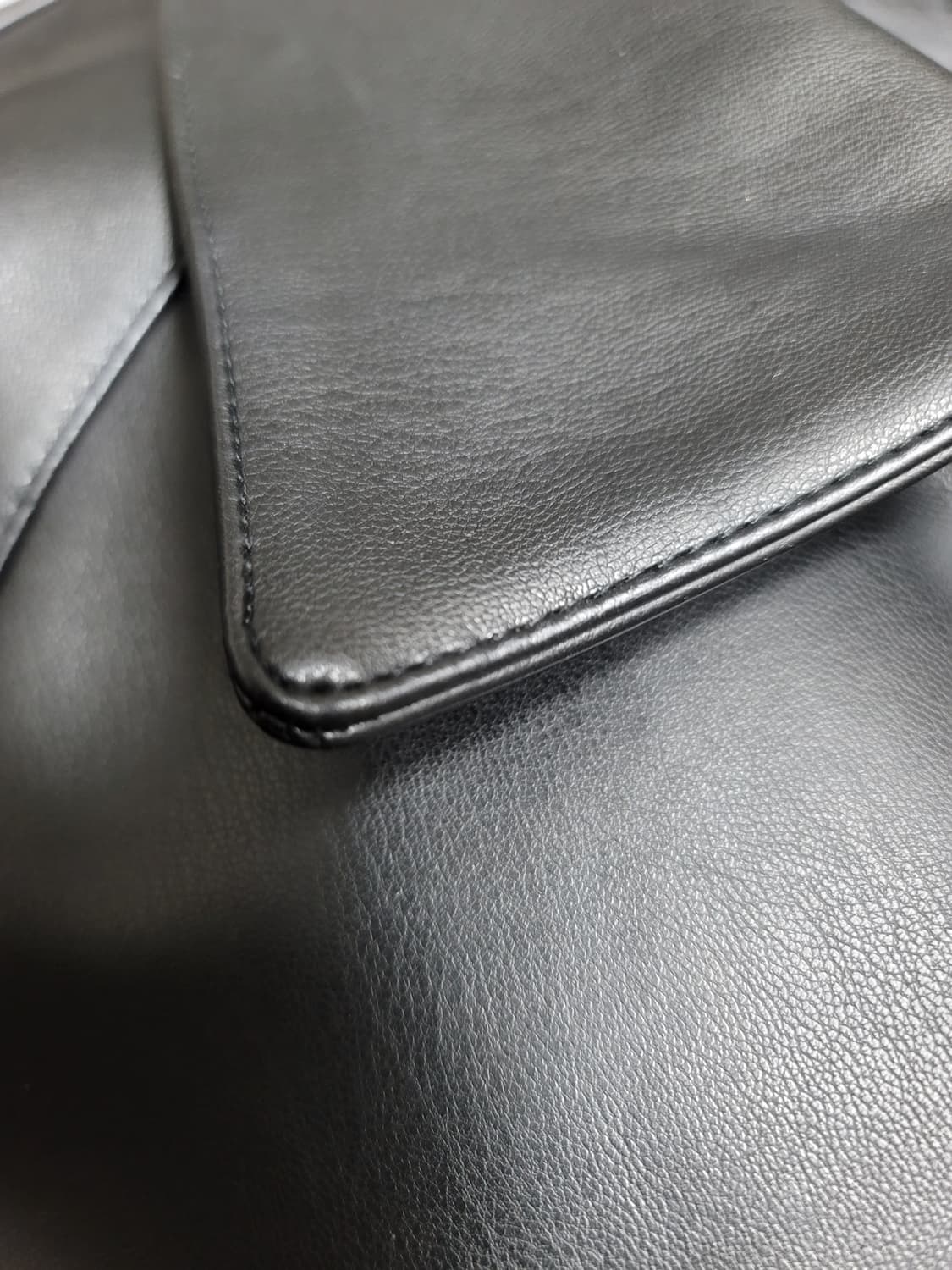 FUDGE STORE 버핑 가죽 자켓 S 남성95정 거의새옷

 상품이미지6