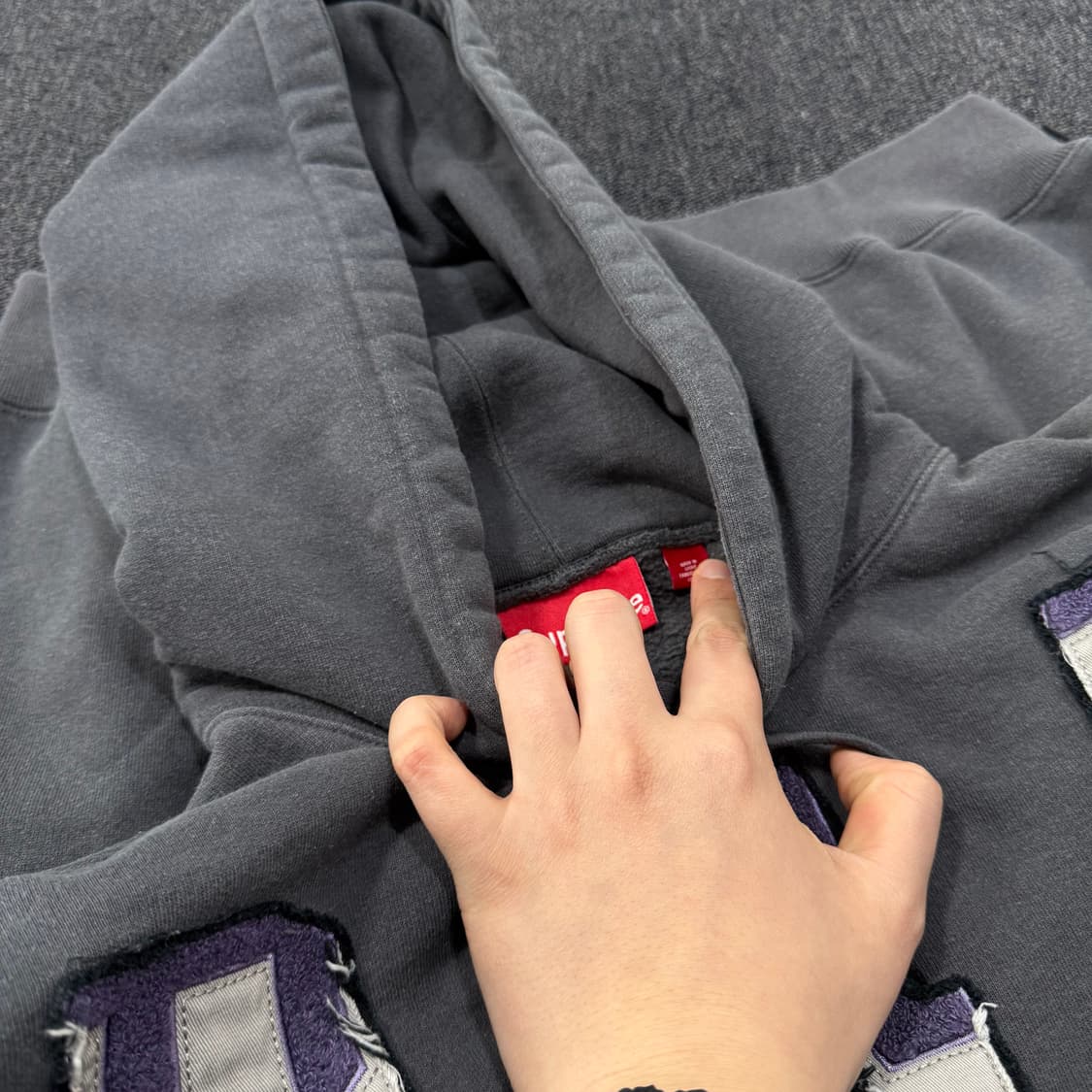 슈프림 워시드 팬서 후드티셔츠 상품이미지8