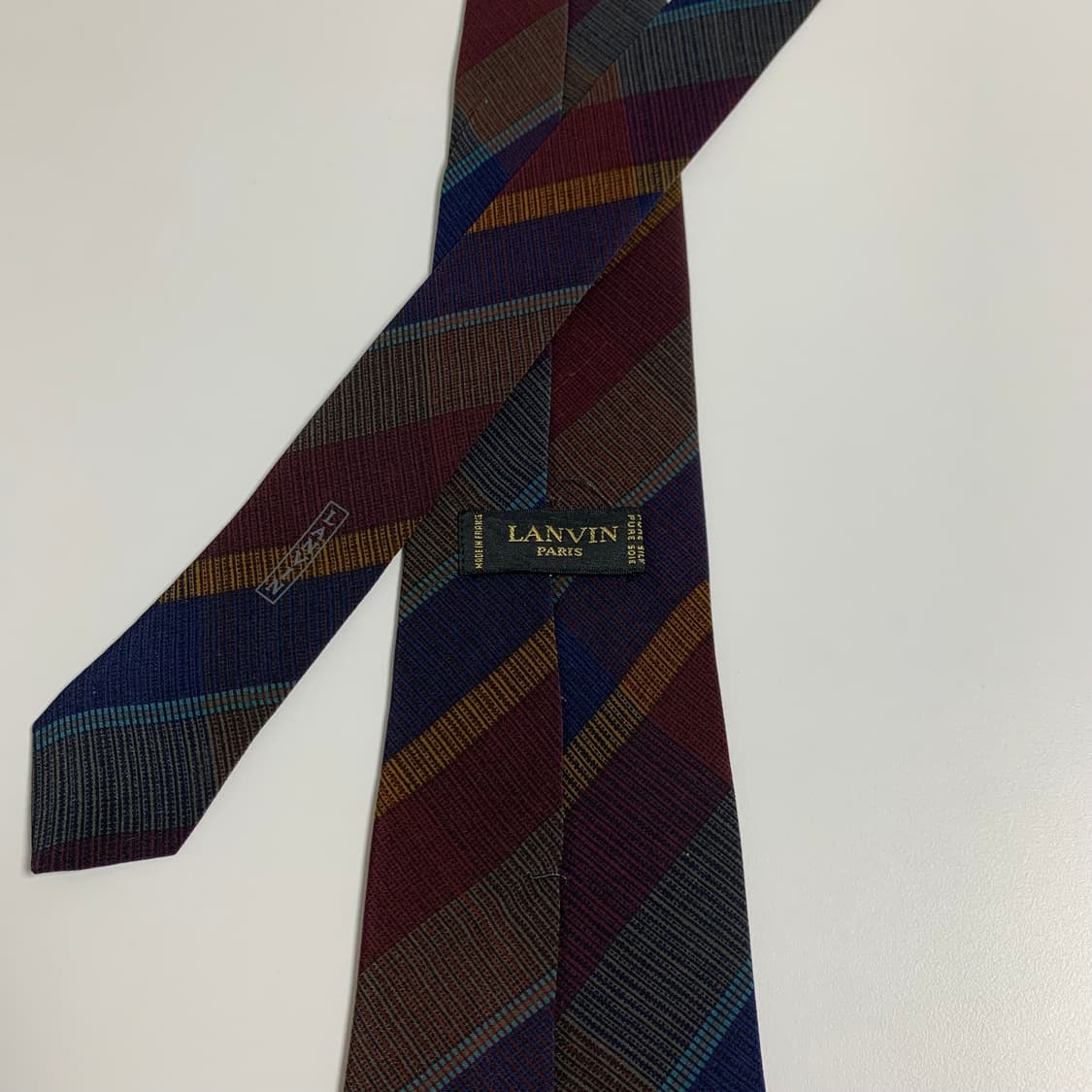 랑방(LANVIN) 레지멘탈 명품 정장넥타이 클래식룩 코디 A+등급 상품이미지5