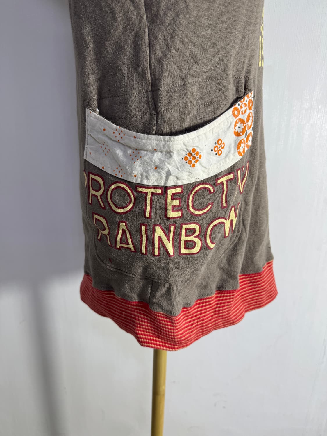 Old bettys 레터링 슬리브리스 후드 탑 y2k 히피 에스닉 상품이미지7