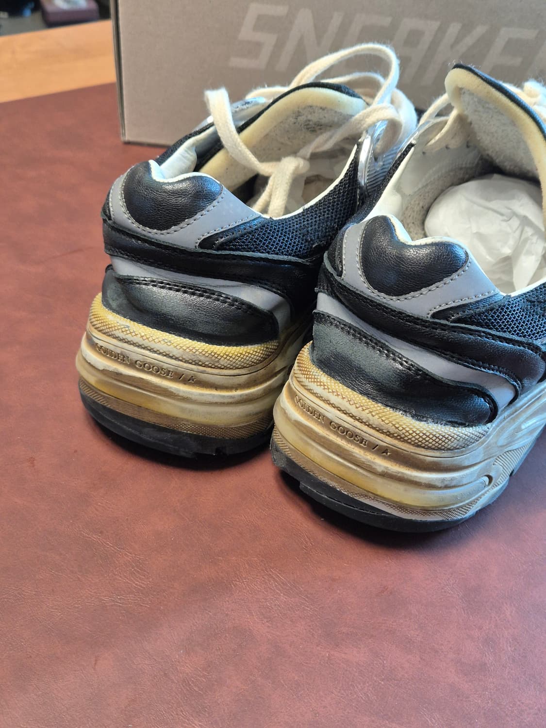 바닥보강255-260(40) 정품 골든구스 메쉬나파 레더 대드스타 상품이미지4