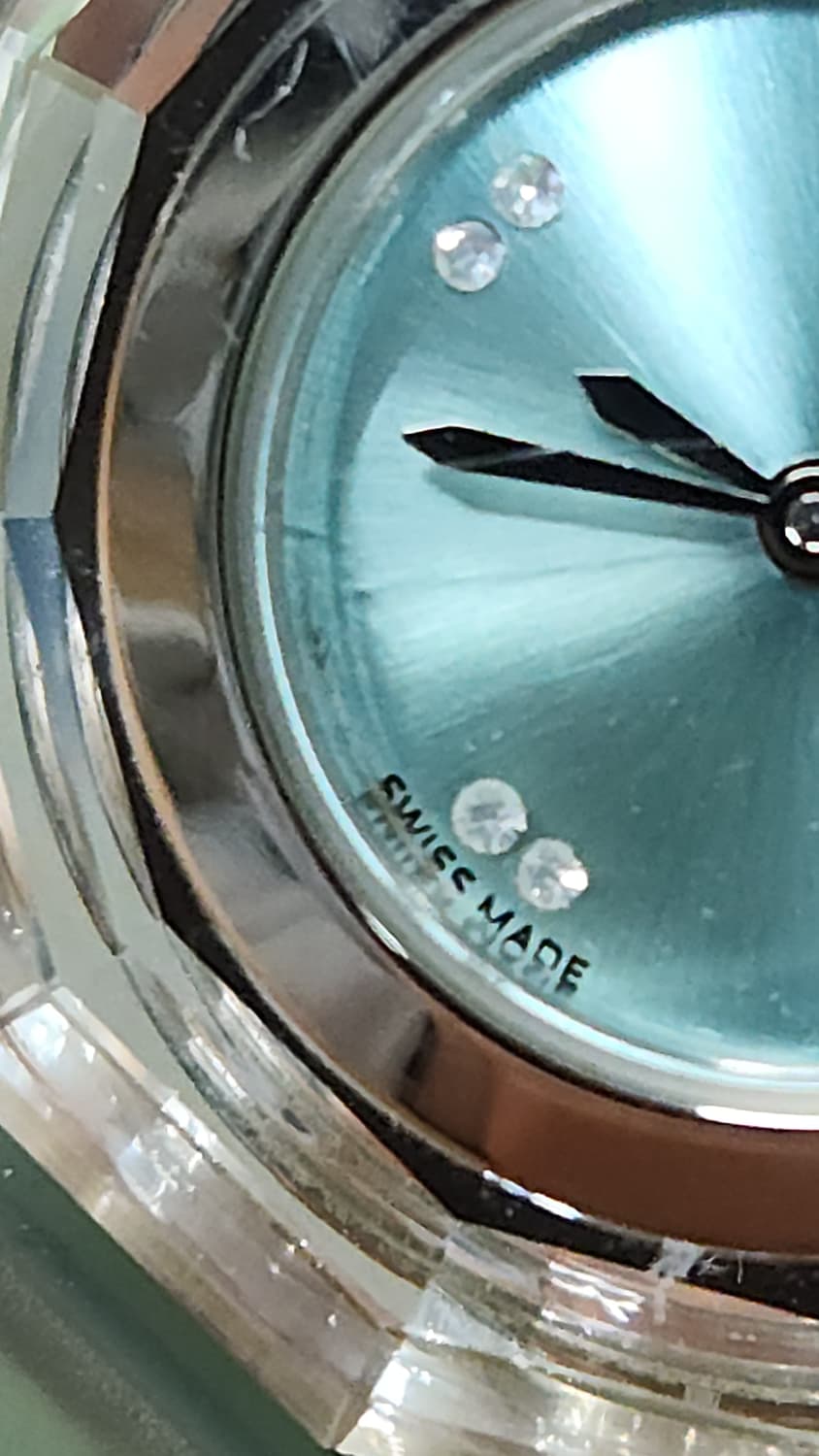 # 스와로브스키 정품 바르셀로나 여성 명품시계 급처 상품이미지2