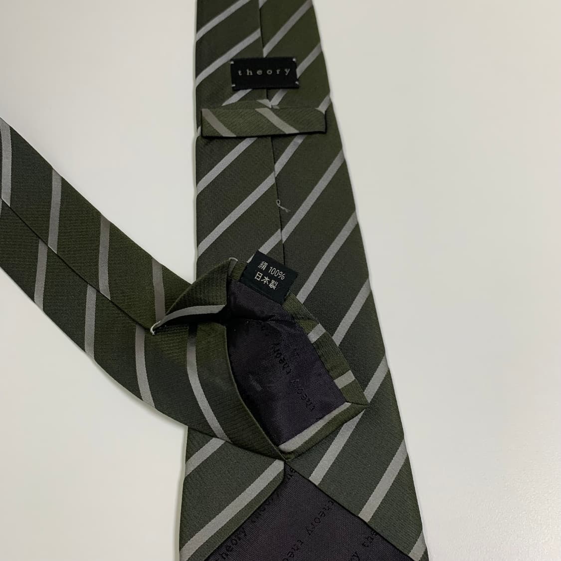 띠어리(Theory) 스트라이프 명품넥타이 클래식룩 A등급 상품이미지7