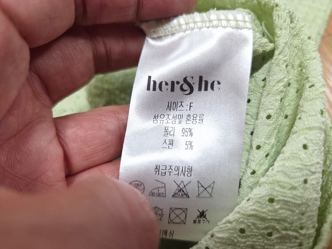 허앤쉬(her&she) 펀칭 꼬임블라우스 프리사이즈 상품이미지7