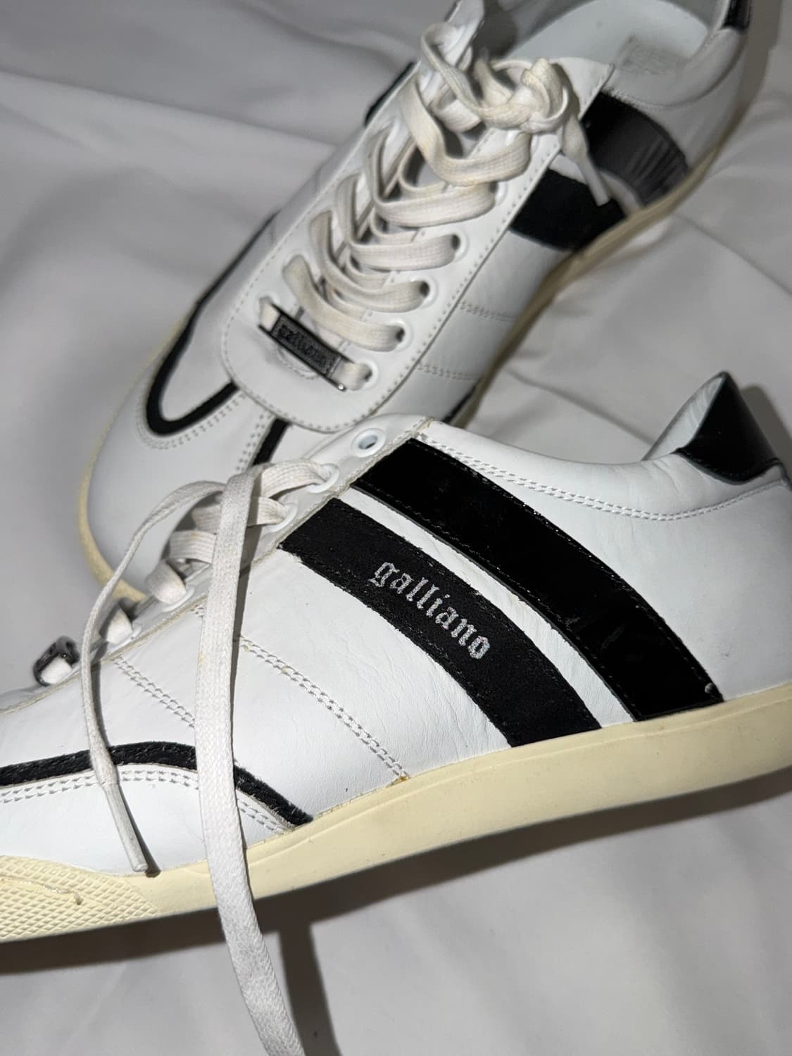 존갈리아노 아카이브 스니커즈 상품이미지4