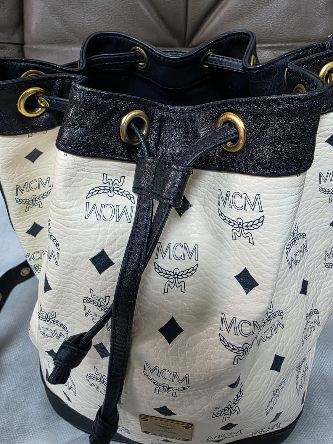 MCM 버킷백 판매합니다 상품이미지2