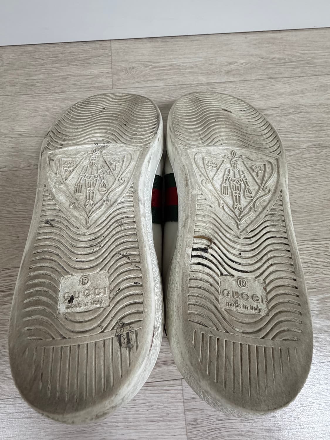 구찌 에이스 꿀벌 자수 스니커즈 245mm 상품이미지2