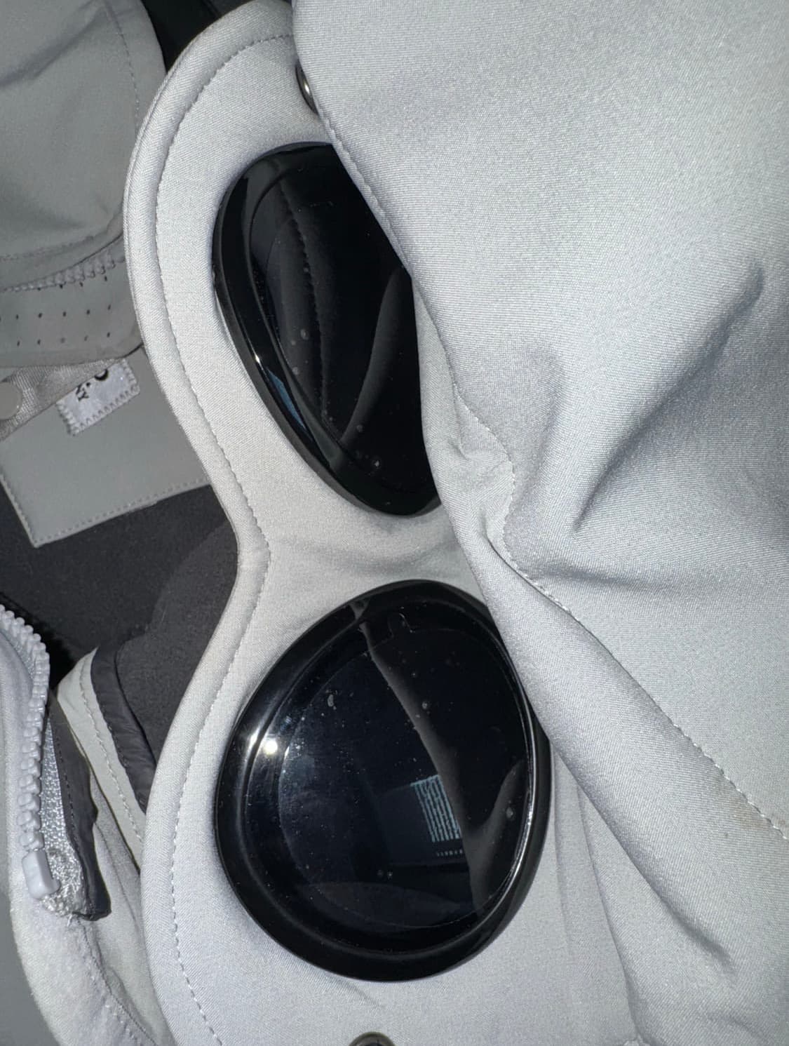 Cp컴퍼니 shell -r mixed Goggle 바람막이 회색 팝니다 상품이미지3