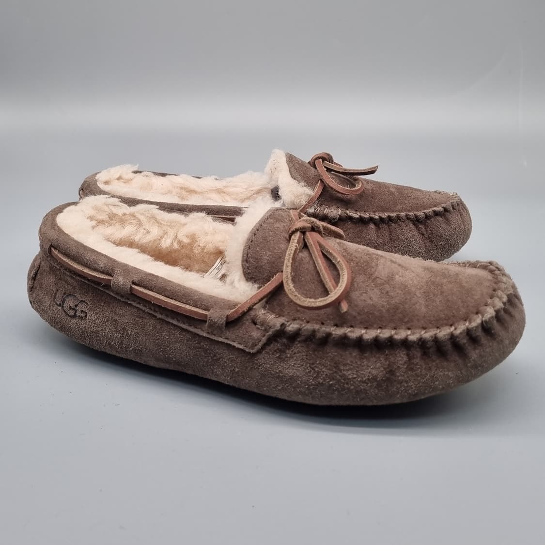 어그 ugg 다코타퓨터 여성모카신230 상품이미지1