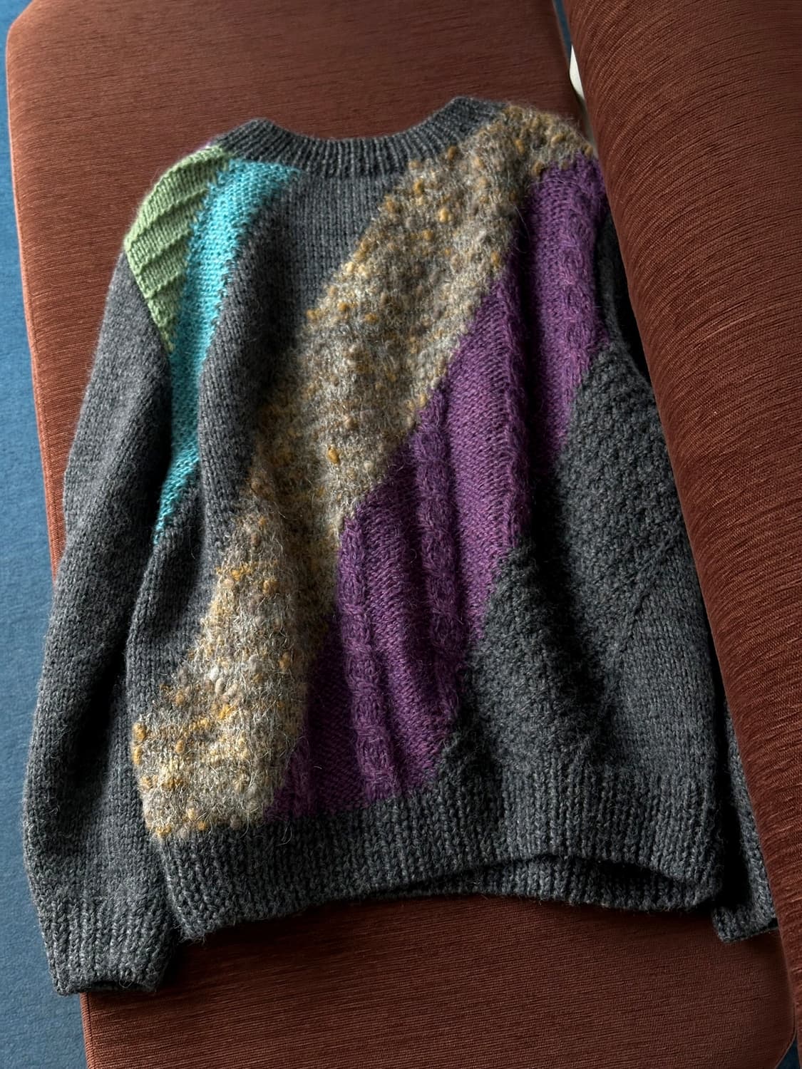 Boucle panel design pattern wide knit 상품이미지8