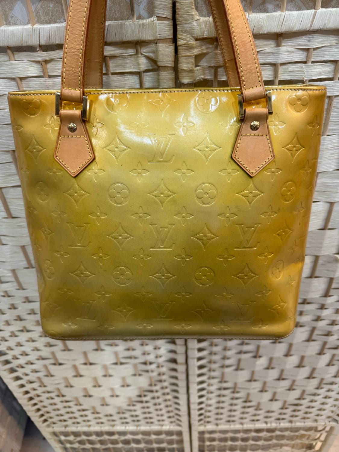 정품 루이비통 베르니 토트백 팝니다 상품이미지2