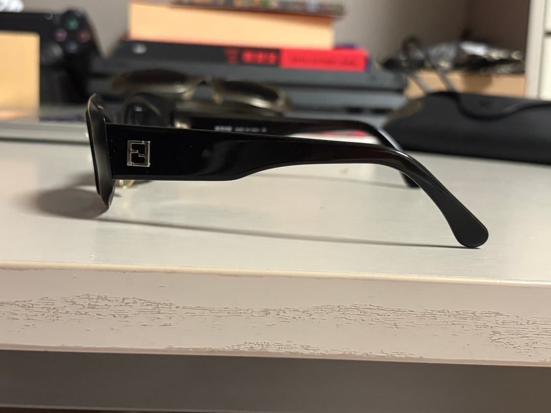 fendi 1990 MOD. SL 7136 (COL.531) 선글라스 상품이미지5