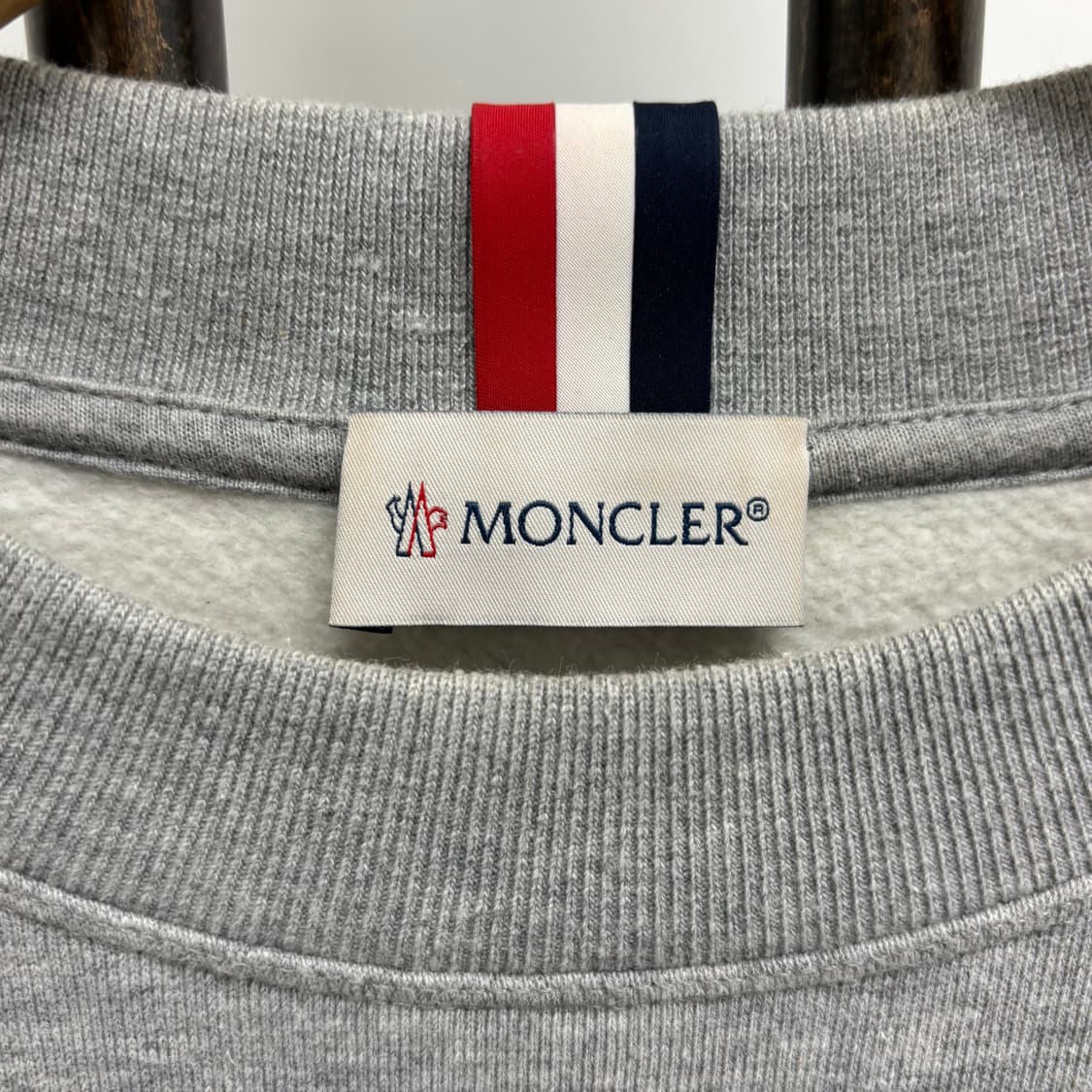 [M]몽클레어 빅로고 맨투맨 상품이미지2