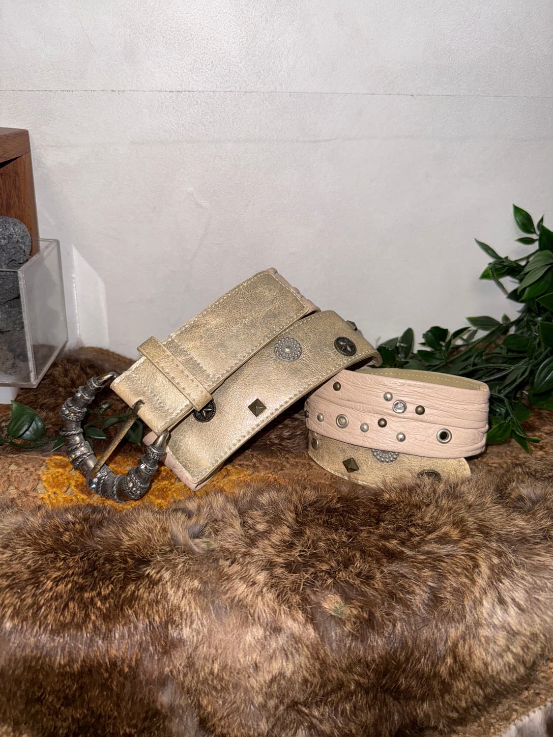 Pink beige bold antique stud charm belt 상품이미지1