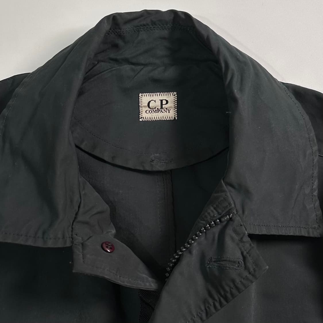 CP컴퍼니 폴리/나일론 렌즈 하프코트  상품이미지5