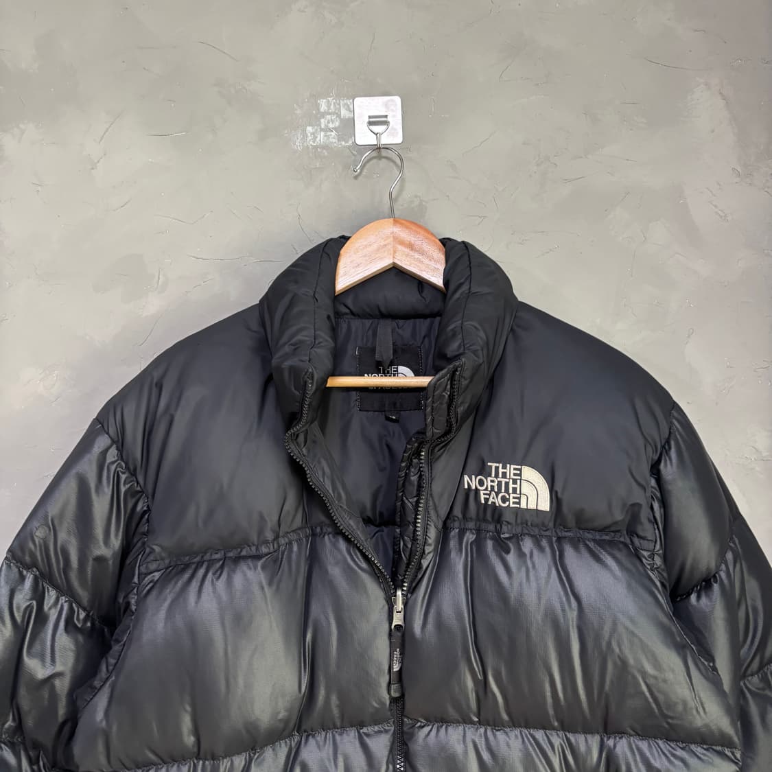 노스페이스 700 눕시 구스다운 패딩 블랙 상품이미지2