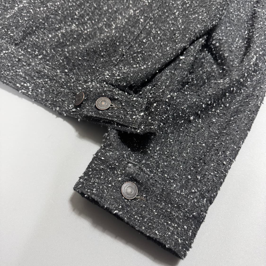 417 EDIPICE 블랙컬러 워시드 데님 부클 트러커 자켓 상품이미지5