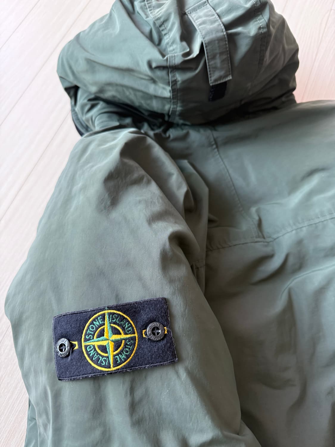 스톤아일랜드 마이크로 랩스 다운 파카 20fw 상품이미지7
