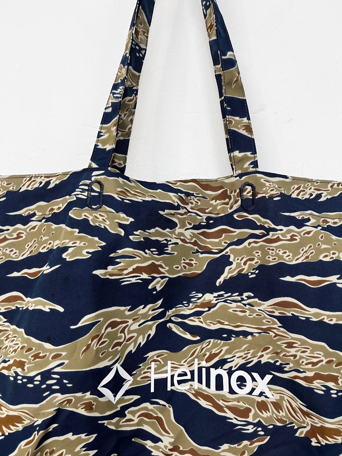 헬리녹스 타이거 카모 에코백 상품이미지3