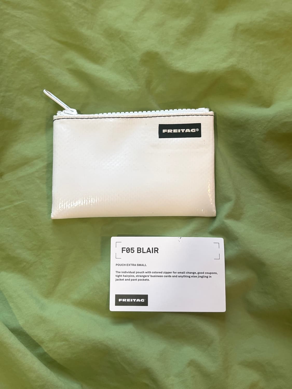 (새상품) 프라이탁 블레어 올화이트 상품이미지1