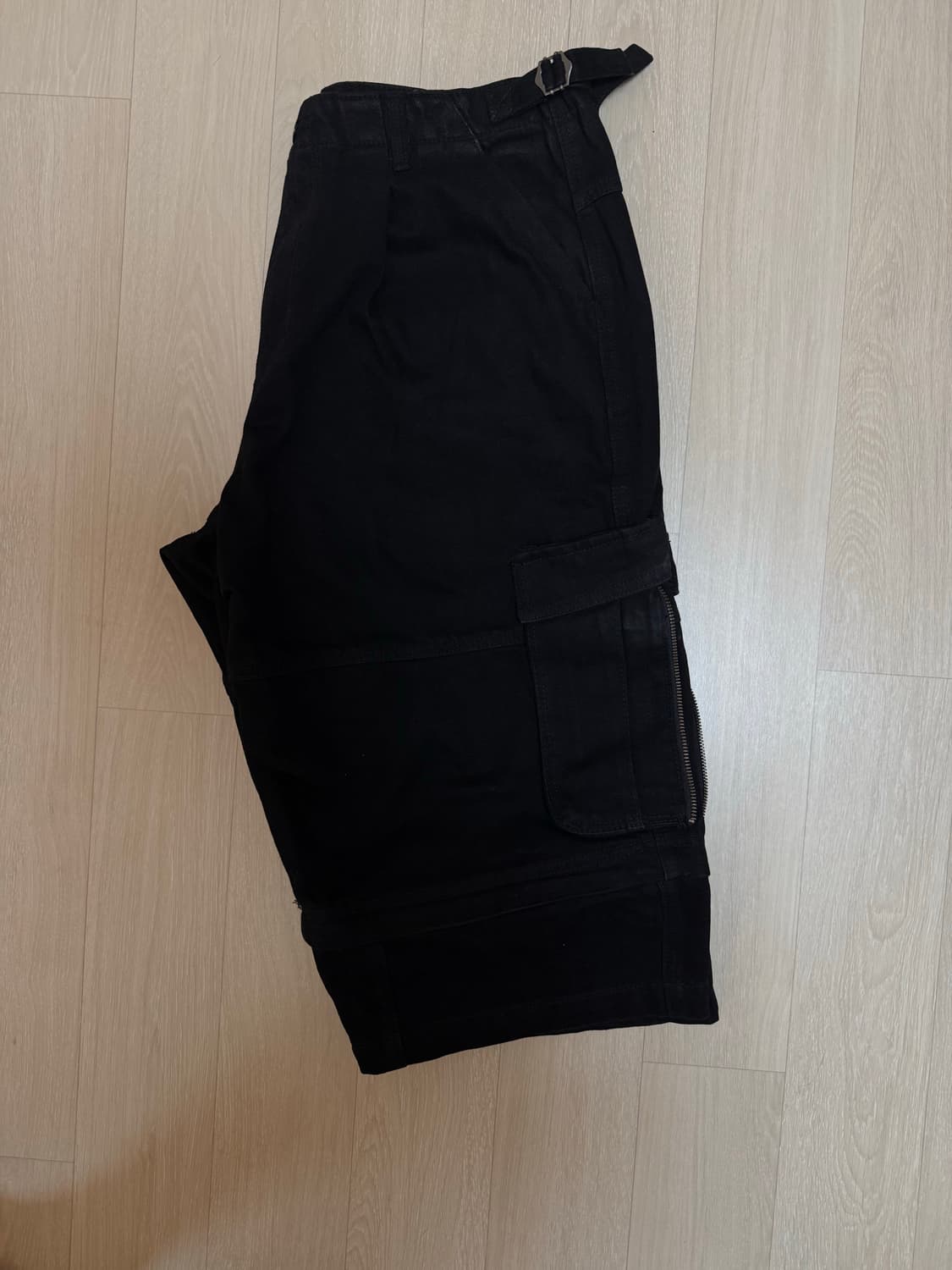 SIDE CARGO ZIPPER SHORTS (BLACK) 상품이미지3