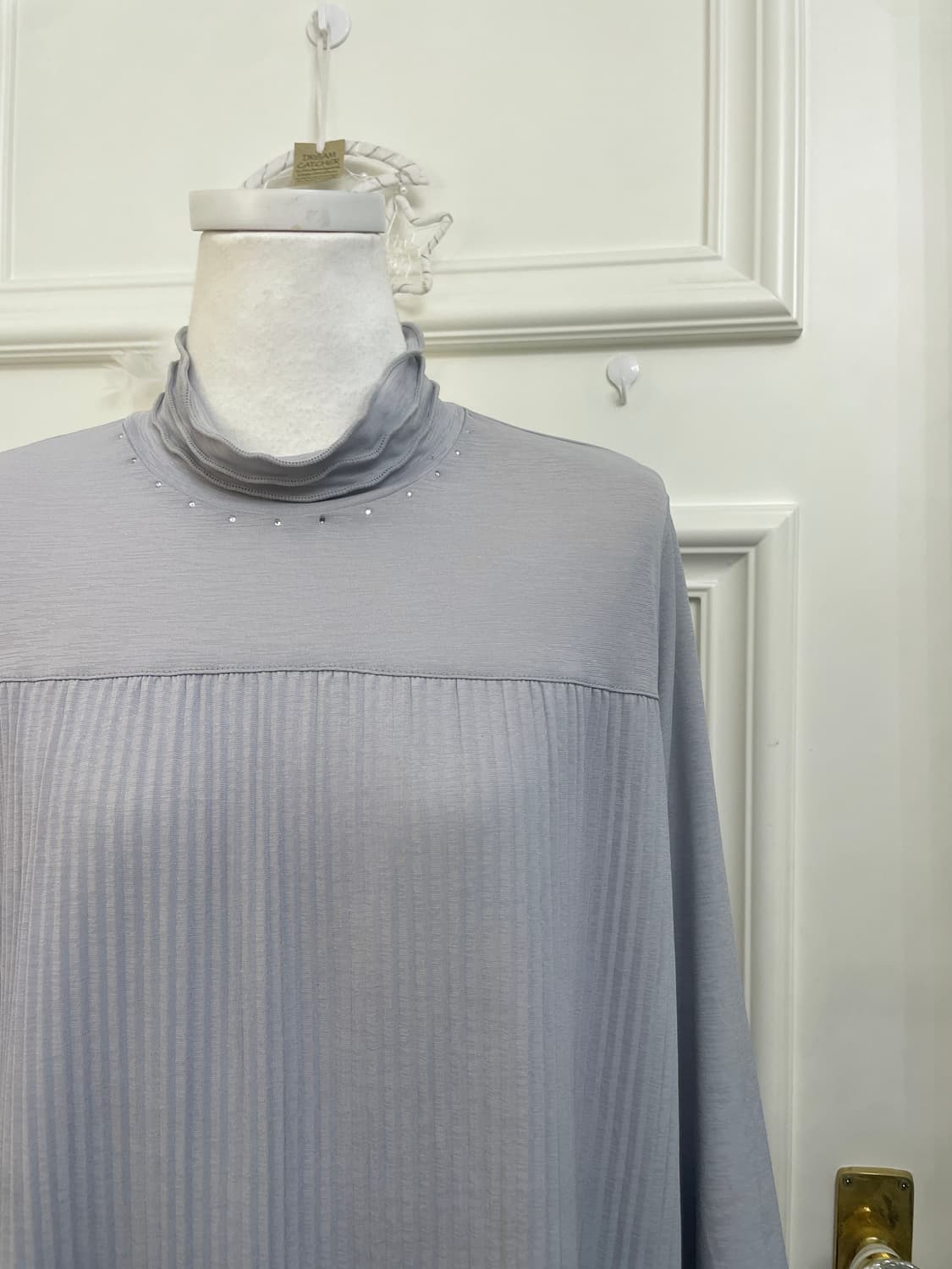 sheer gray cubic point pleats top 상품이미지6