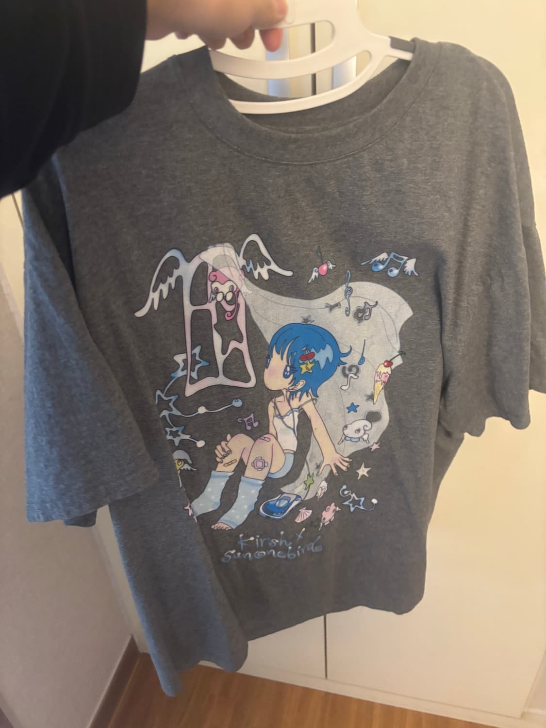 키르시X썬원버드 메인 그래픽 빅오 사이즈 티셔츠 멜란지 그레이 상품이미지1